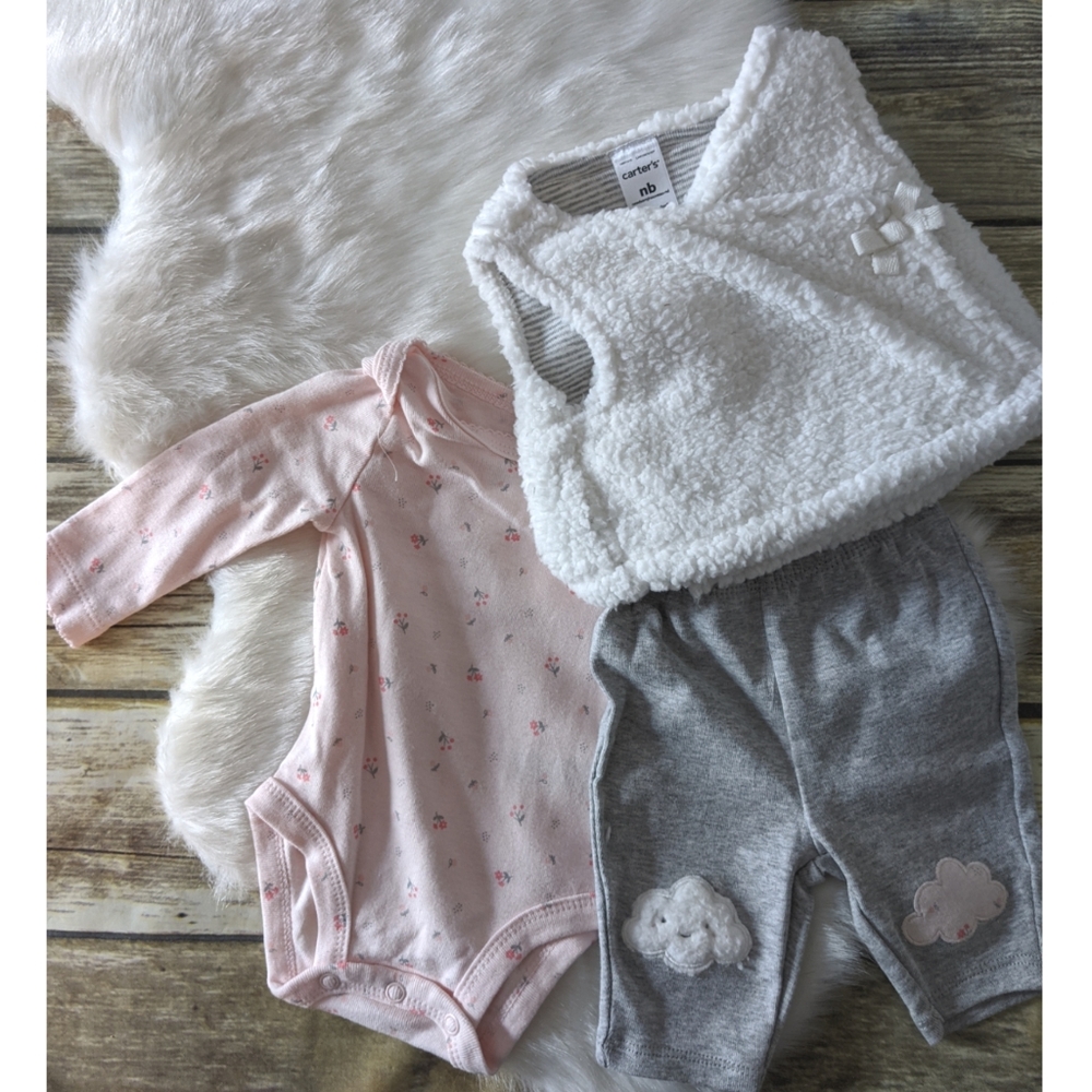 Nwt Carter's 3 piece set, fuzzy vest - Picture 4 of 5